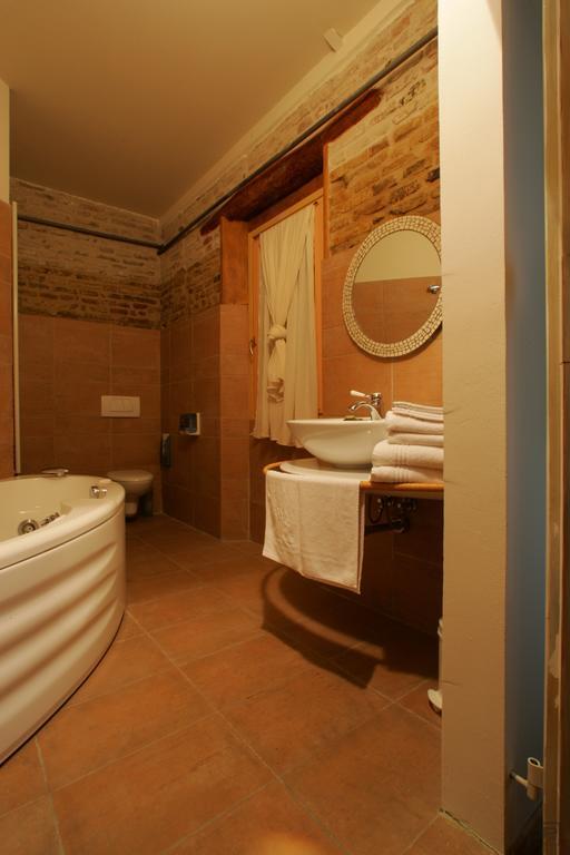 Ristorante Country House Isolabelgatto Villa Fano Ruang foto