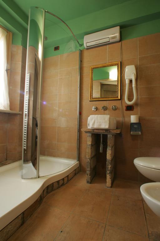 Ristorante Country House Isolabelgatto Villa Fano Ruang foto