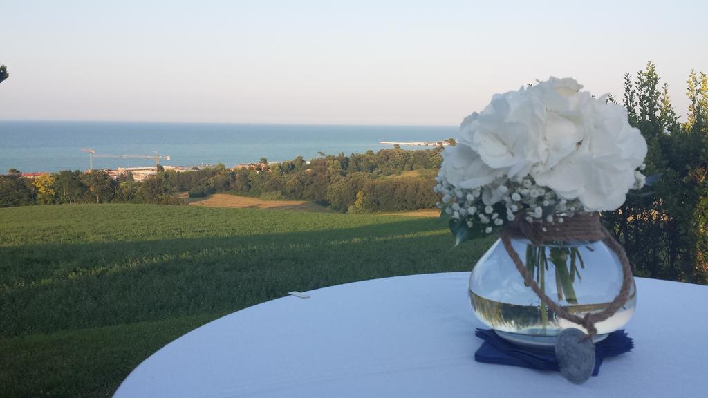 Ristorante Country House Isolabelgatto Villa Fano Bagian luar foto